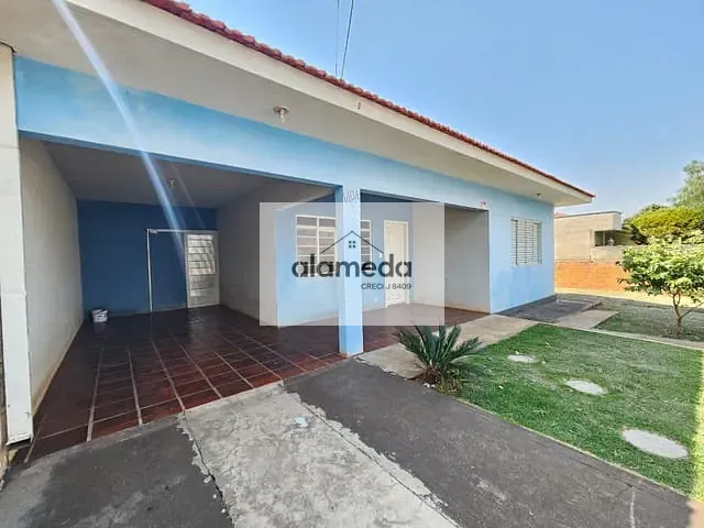 Casa com 465m² 3 quartos e 2 banheiros, à venda, no bairro NOVA JACAREZINHO em Jacarezinho