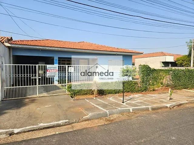 Casa com 465m² 3 quartos e 2 banheiros, à venda, no bairro NOVA JACAREZINHO em Jacarezinho