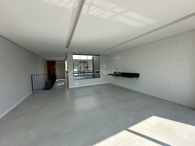 Casa com 220m² 3 quartos e 3 banheiros, à venda, no bairro Loteamento Sao Sebastiao em Apucarana