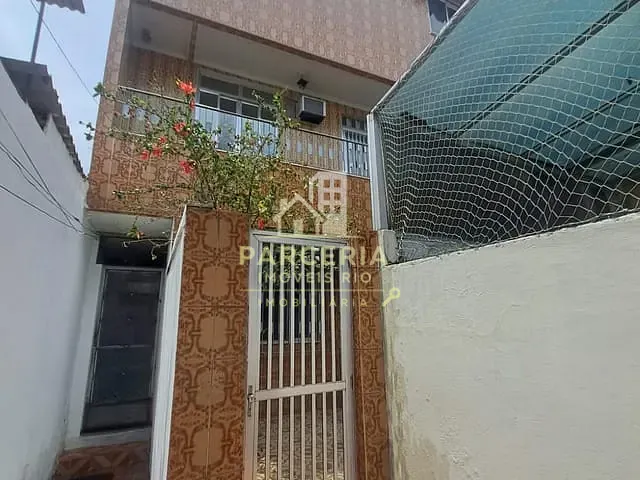 Casa com 200m² 4 quartos e 4 banheiros, à venda, no bairro Irajá em Rio de Janeiro