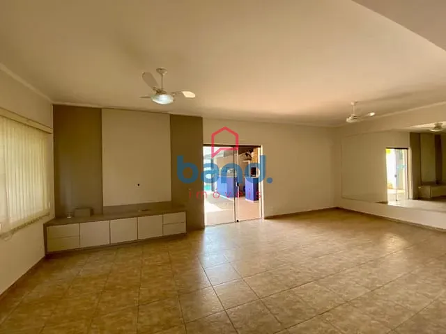 Casa com 400m² 3 quartos e 2 banheiros, à venda, no bairro Vila Alcala em Porto Feliz