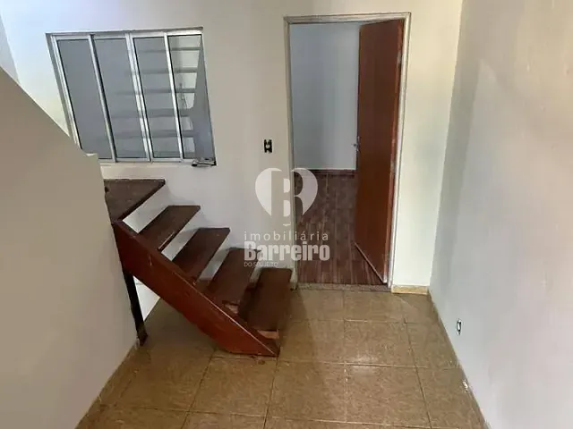 Casa 3 quartos e 1 banheiro, para alugar, no bairro Conjunto Habitacional Vale do Jatobá (Barreiro) em Belo Horizonte
