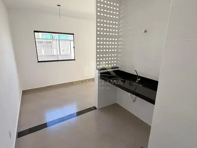 Casa 2 quartos e 1 banheiro, à venda, no bairro GRAMA em Juiz de Fora