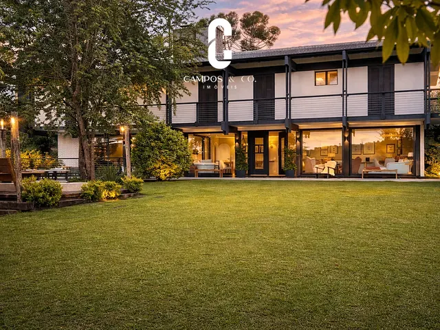Casa com 7000m² 5 quartos e 6 banheiros, à venda, no bairro Residencial Véu da Noiva em Campos do Jordão