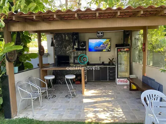 Casa com 1000m² 8 quartos e 7 banheiros, à venda, no bairro Recreio dos Bandeirantes em Rio de Janeiro