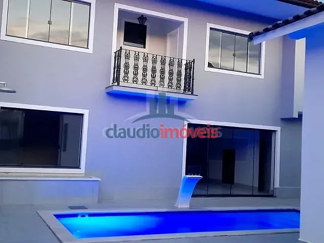 Casa com 800m² 4 quartos e 1 banheiro, à venda ou para alugar, no bairro Laranjal em Volta Redonda