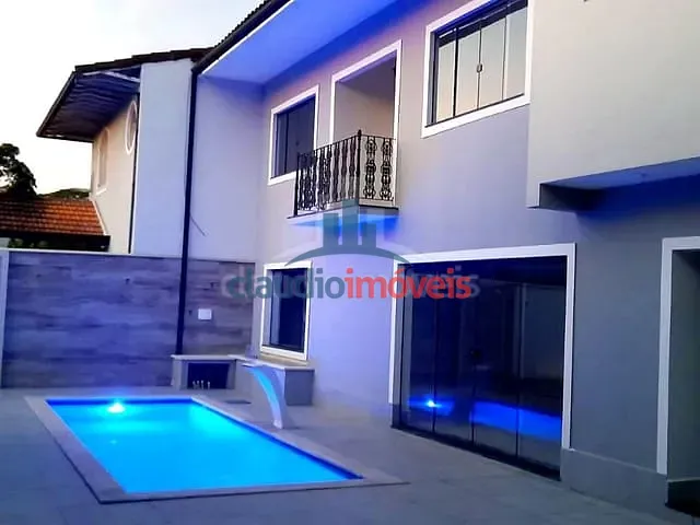 Casa com 800m² 4 quartos e 1 banheiro, à venda ou para alugar, no bairro Laranjal em Volta Redonda