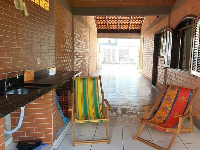 Casa com 325m² 2 quartos e 3 banheiros, à venda, no bairro CENTRO em Balneário Piçarras