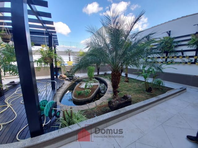 Casa com 500m², à venda, no bairro Piracangaguá em Taubaté