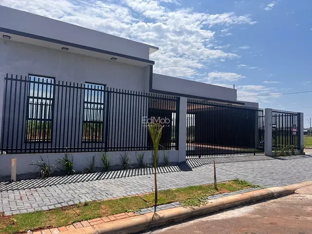 Casa com 317m² 3 quartos e 2 banheiros, à venda, no bairro Paraíso Tropical I em Cascavel