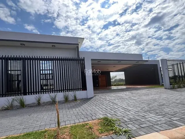 Casa com 317m² 3 quartos e 2 banheiros, à venda, no bairro Paraíso Tropical I em Cascavel