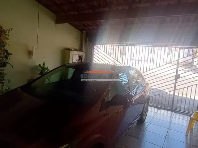 Casa com 125m² 3 quartos e 1 banheiro, à venda, no bairro Parque São Bento em Sorocaba