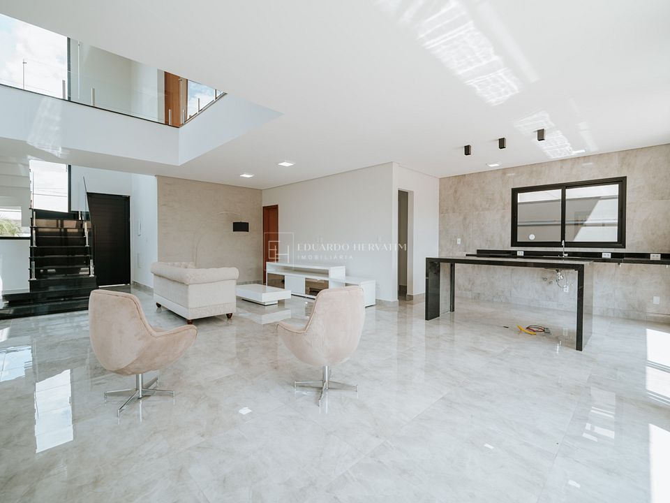 Casa, 3 quartos, 256 m² - Foto 4