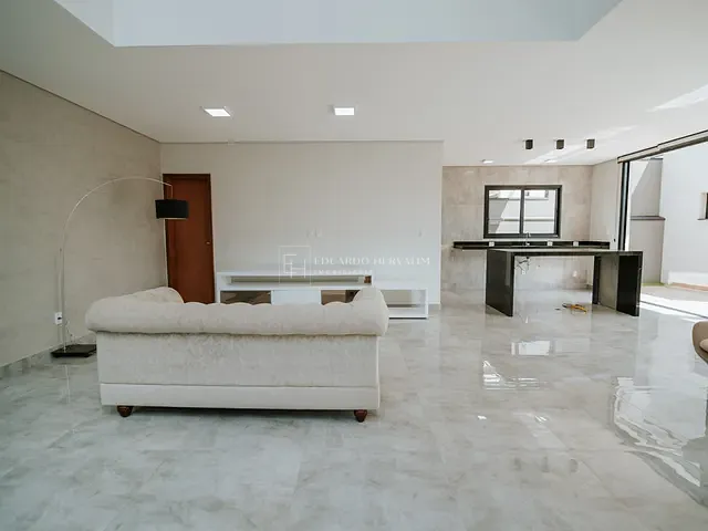 Casa 3 quartos e 5 banheiros, à venda, no bairro Jardim Primaveira em Itupeva