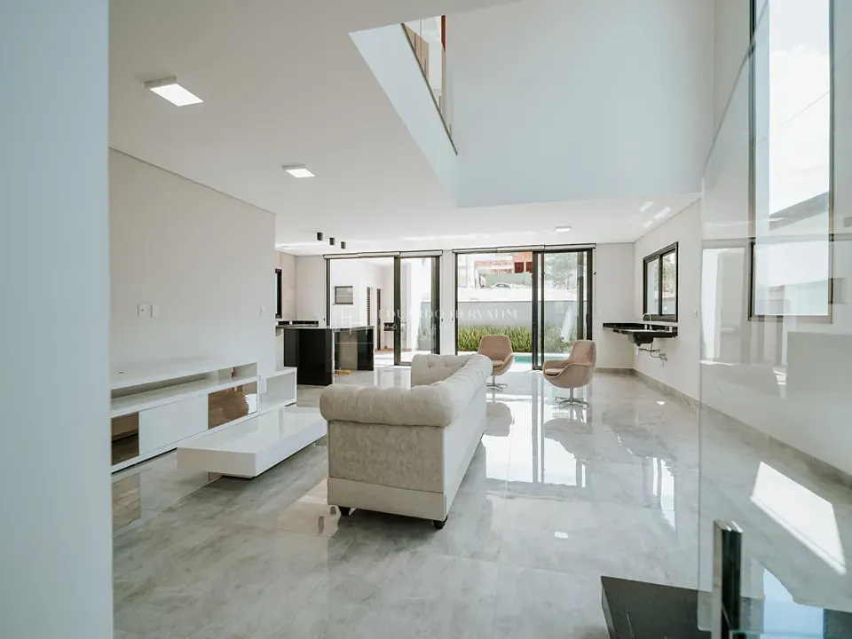Casa, 3 quartos, 256 m² - Foto 2