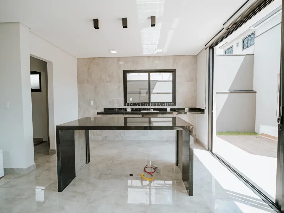 Casa, 3 quartos, 256 m² - Foto 8