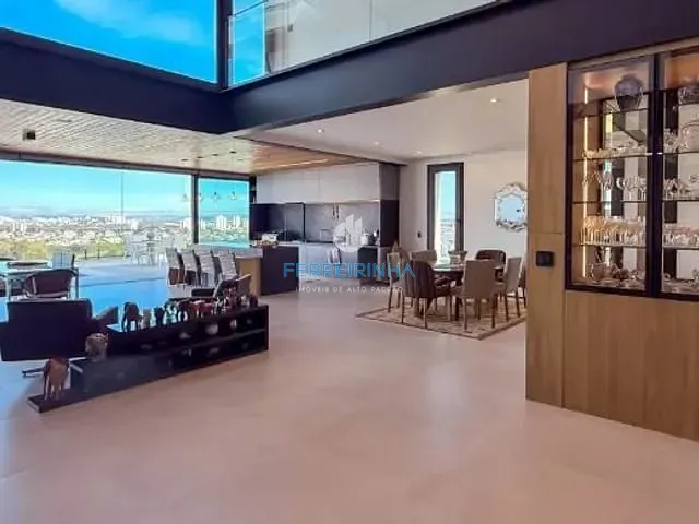 Casa com 900m² 4 quartos e 4 banheiros, à venda, no bairro Condomínio Reserva do Paratehy em São José dos Campos