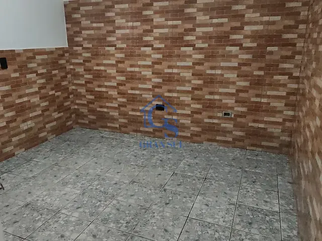 Casa 2 quartos e 1 banheiro, para alugar, no bairro Balneário São José em São Paulo