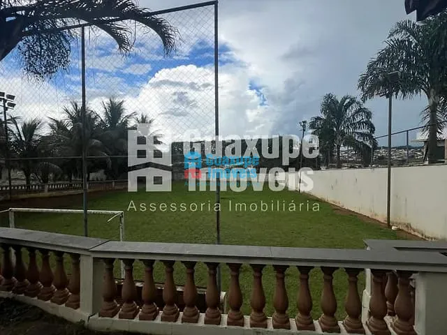 Casa com 420m², à venda, no bairro Primavera em GUAXUPÉ
