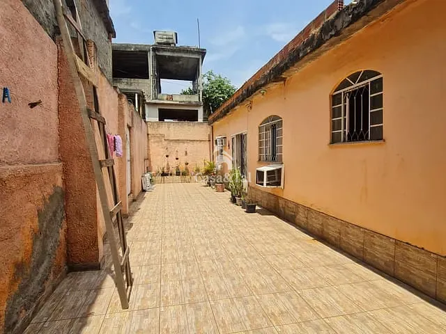 Casa 2 quartos e 1 banheiro, à venda, no bairro Vila Rosali em São João de Meriti