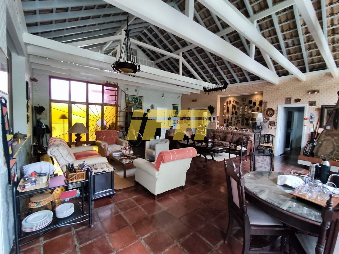 Casa, 4 quartos, 305 m² - Foto 1