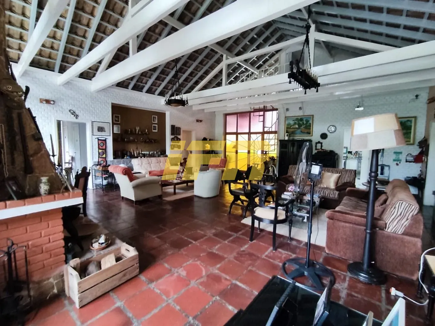 Casa, 4 quartos, 305 m² - Foto 2
