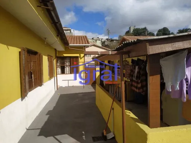 Casa com 218m² 3 quartos e 2 banheiros, à venda, no bairro Vila Fachini em São Paulo