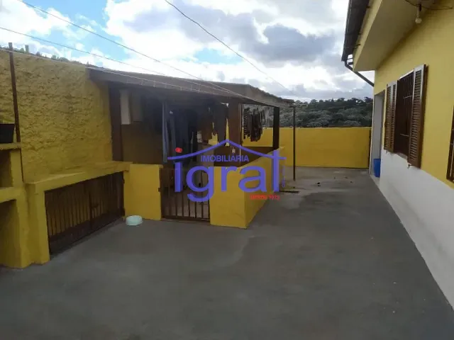 Casa com 218m² 3 quartos e 2 banheiros, à venda, no bairro Vila Fachini em São Paulo
