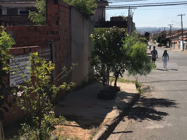 Casa com 261m² 2 quartos e 2 banheiros, à venda, no bairro Jardim Novo Maracanã em Campinas