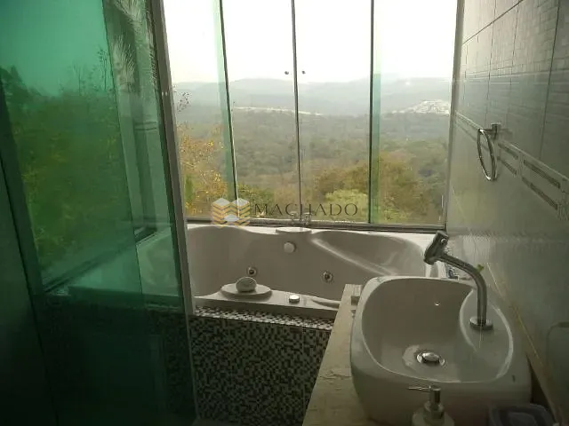 Casa com 2000m² 5 quartos e 5 banheiros, à venda ou para alugar, no bairro Jardins (Polvilho) em Cajamar