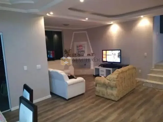 Casa com 2000m² 5 quartos e 5 banheiros, à venda ou para alugar, no bairro Jardins (Polvilho) em Cajamar