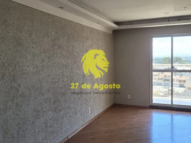 Casa com 250m² 3 quartos e 2 banheiros, à venda, no bairro Portão em Curitiba