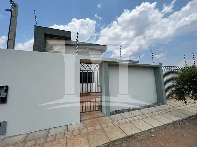 Casa com 300m², à venda, no bairro Distrito Industrial em Sinop