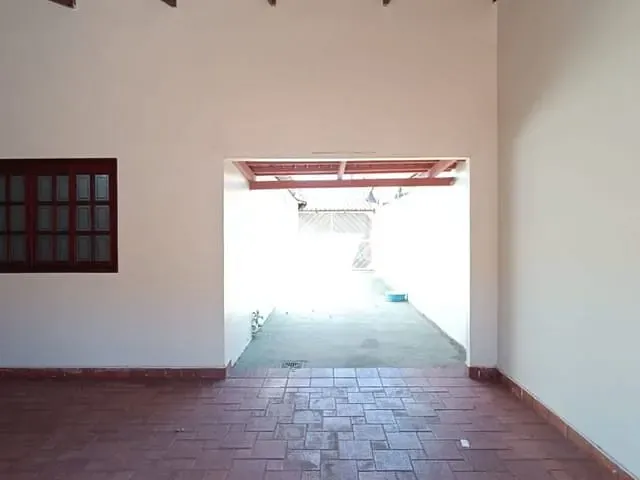 Casa com 220m² 3 quartos e 2 banheiros, à venda, no bairro São Carlos em Goiânia