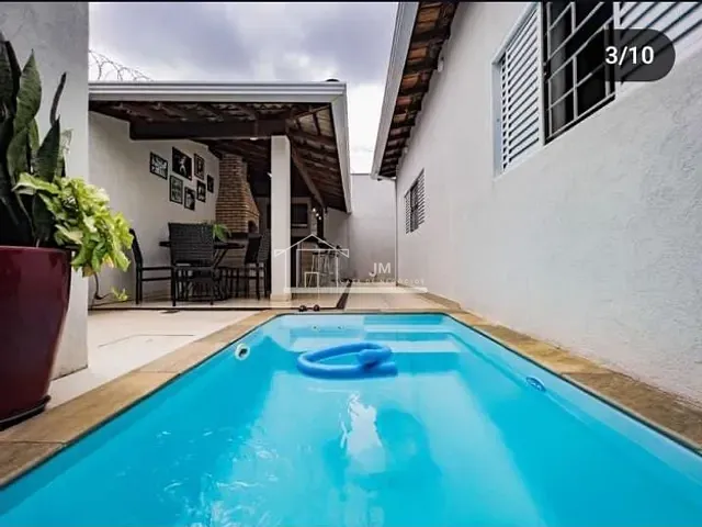 Casa com 250m² 3 quartos e 2 banheiros, à venda, no bairro Jardim Karaíba em Uberlândia