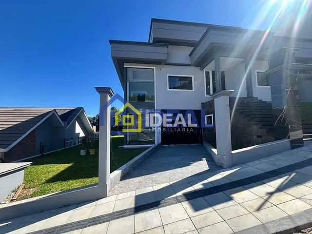 Casa com 357m² 3 quartos e 2 banheiros, à venda, no bairro Santa Cruz em Concórdia