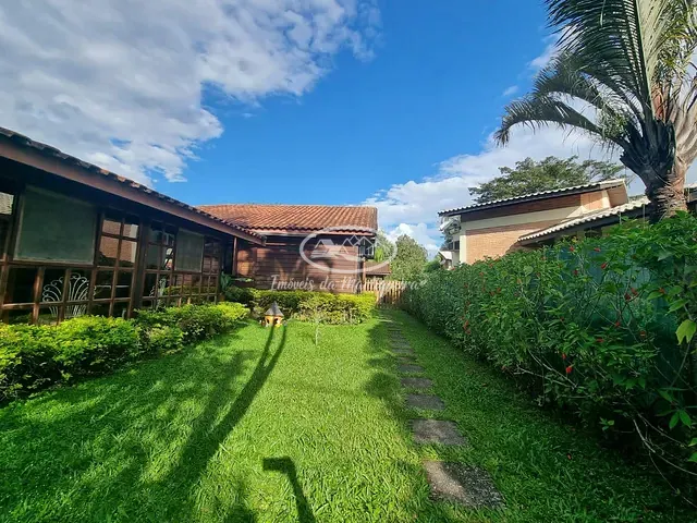 Casa com 560m² 5 quartos e 5 banheiros, à venda ou para alugar, no bairro Penedo em Itatiaia
