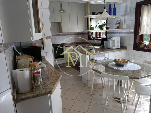 Casa com 660m² 4 quartos e 6 banheiros, à venda, no bairro Jardim Ibiti do Paco em Sorocaba