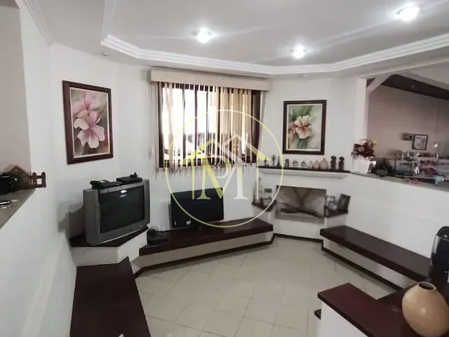 Casa com 660m² 4 quartos e 6 banheiros, à venda, no bairro Jardim Ibiti do Paco em Sorocaba