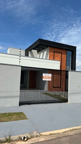 Casa com 300m² 3 quartos e 2 banheiros, à venda, no bairro Residencial Riviera Suíça I em Sinop