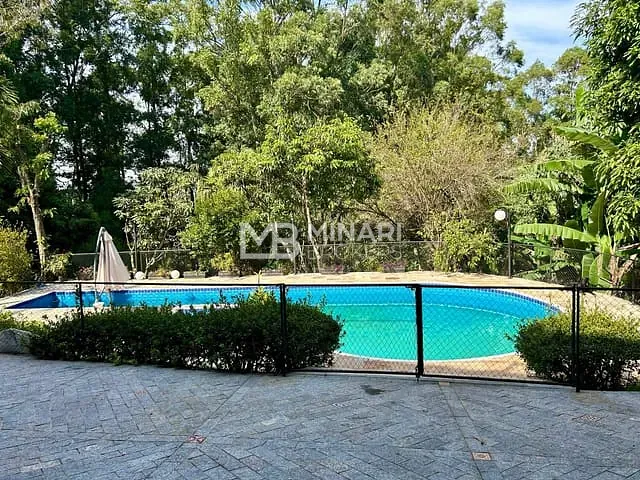 Casa com 2247m² 6 quartos e 8 banheiros, para alugar, no bairro Tamboré em Barueri