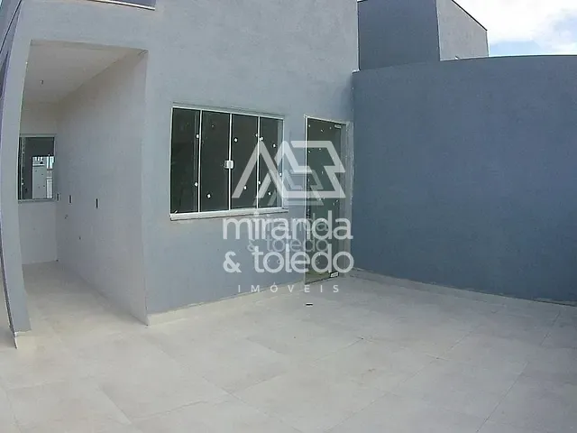 Casa com 180m² 2 quartos e 3 banheiros, à venda, no bairro Santa Mônica em Guarapari