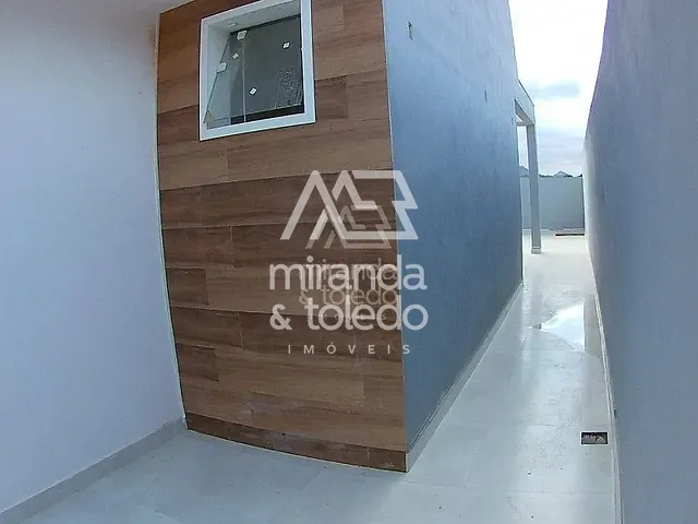 Casa com 180m² 2 quartos e 3 banheiros, à venda, no bairro Santa Mônica em Guarapari