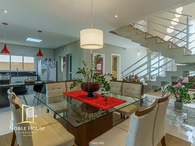Casa 3 quartos e 5 banheiros, à venda, no bairro Bosque em Vinhedo