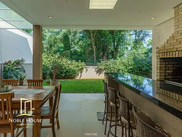 Casa 3 quartos e 5 banheiros, à venda, no bairro Bosque em Vinhedo