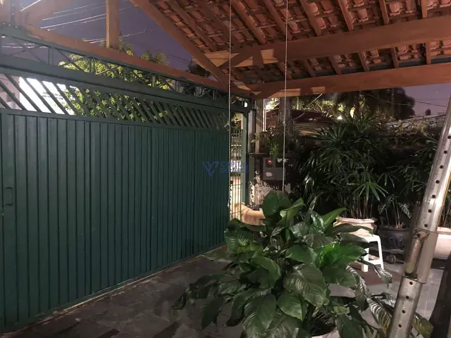Casa com 250m² 3 quartos e 3 banheiros, à venda ou para alugar, no bairro Jardim das Indústrias em São José dos Campos