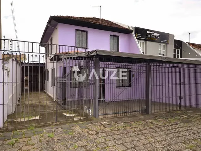 Casa com 352m², à venda, no bairro Vila Izabel em Curitiba