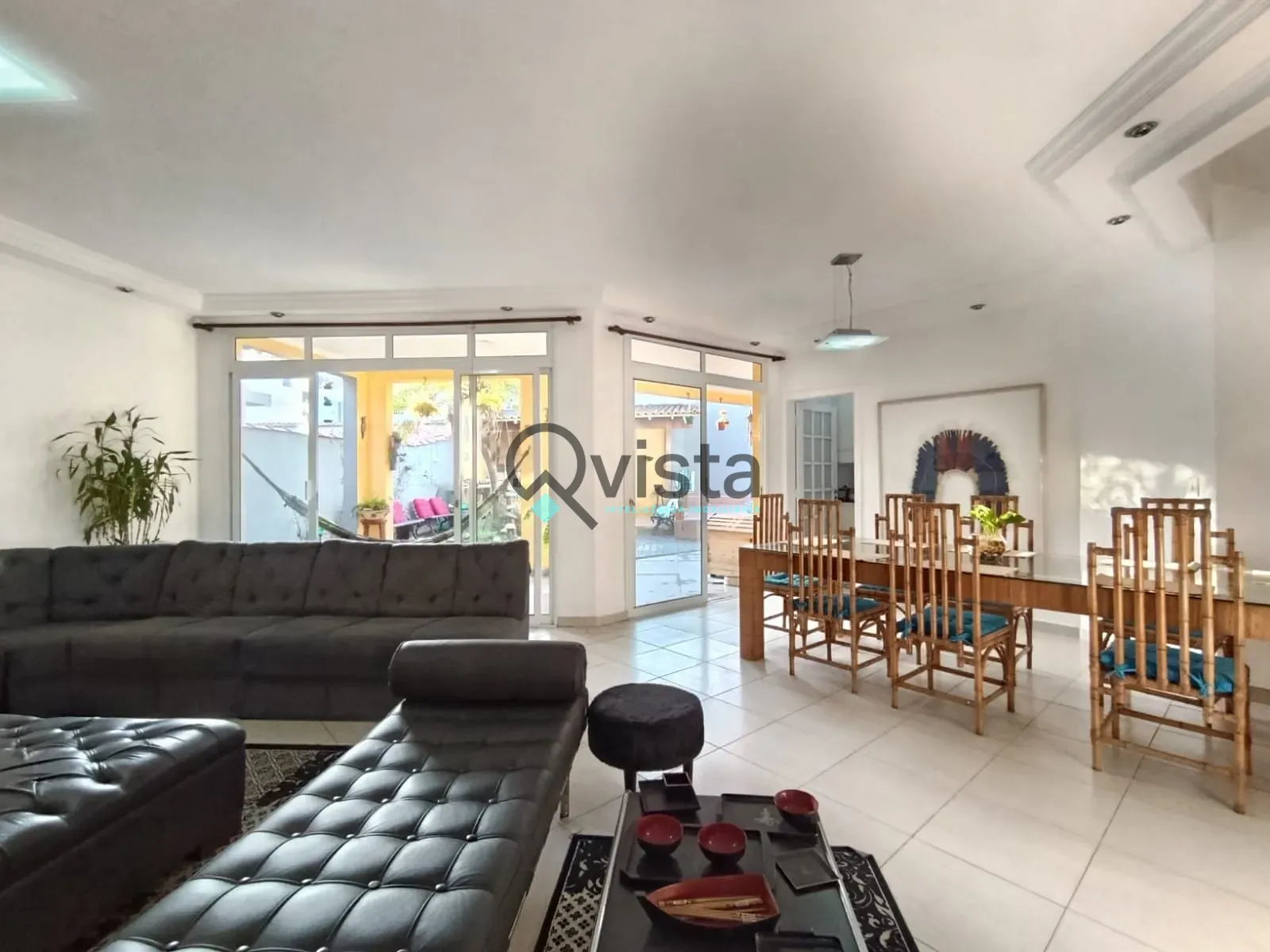 Casa, 4 quartos, 178 m² - Foto 1
