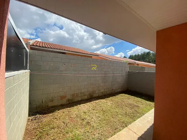 Casa com 126m² 2 quartos e 1 banheiro, para alugar, no bairro Núcleo Habitacional 2000 em Guarapuava