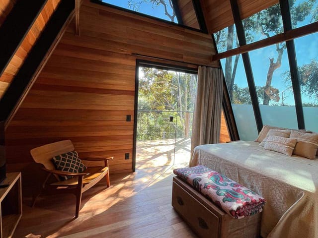 Casa 3 quartos e 1 banheiro, à venda, no bairro Secretário em Petrópolis